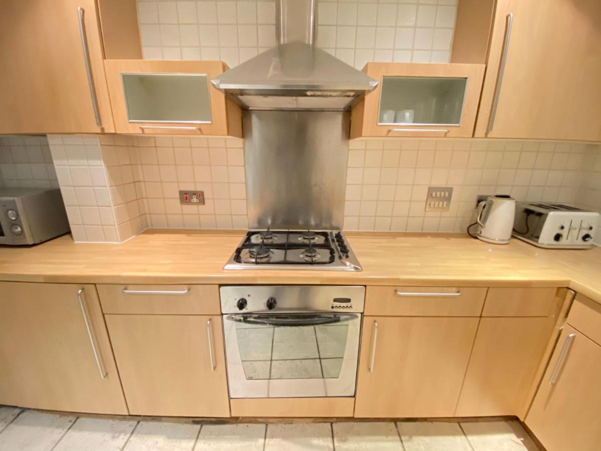 Large 5-Bed City Centre Townhouse With Secure Parking Mánchester Exterior foto