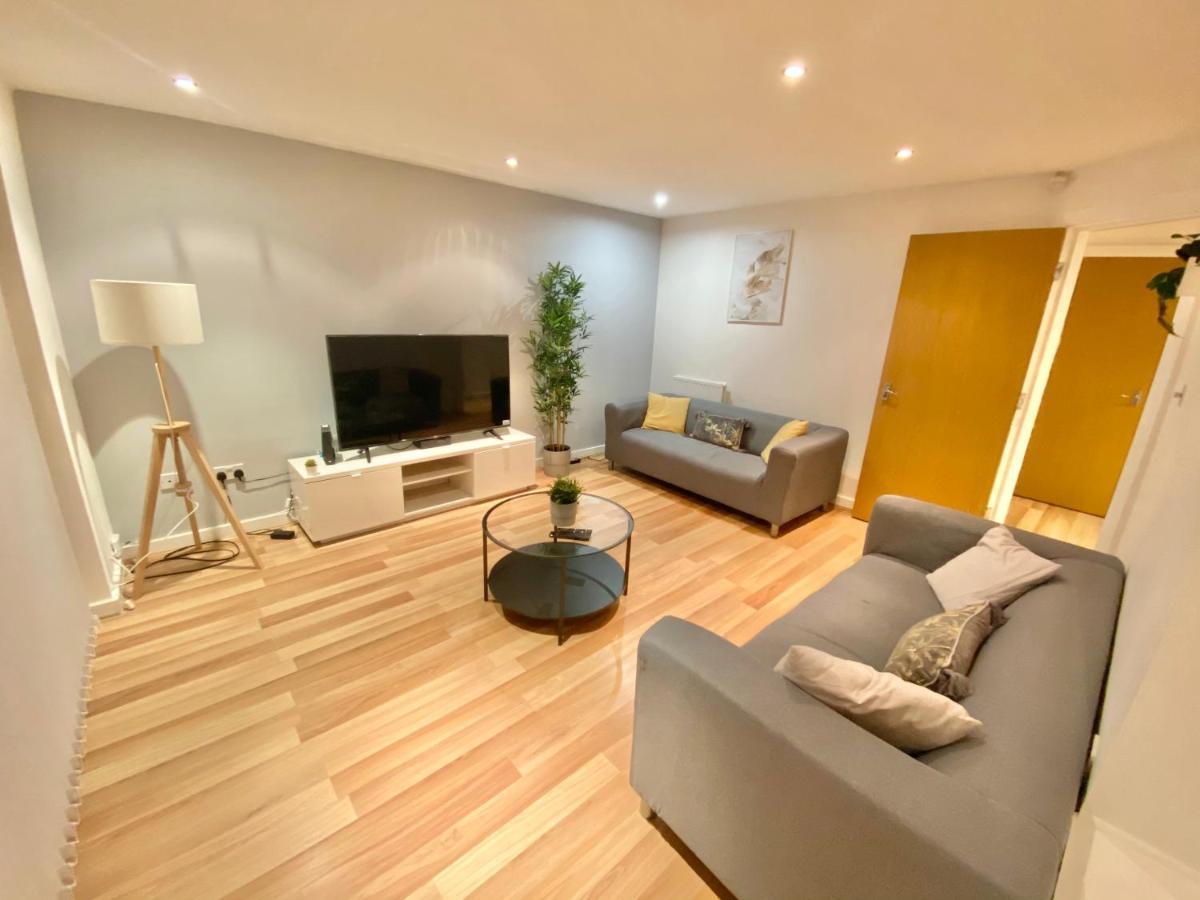 Large 5-Bed City Centre Townhouse With Secure Parking Mánchester Exterior foto